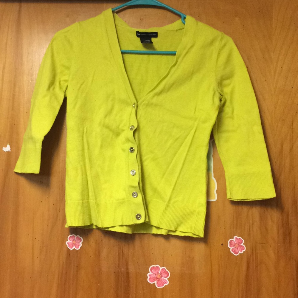Cute sweater size small